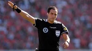Fernando rapallini is the first south american ever to officiate at a european championship.fernando rapallini of argentina will take charge of euro 2020 games this summer here's all you need to know about … fans watching euro 2020 this summer will get attuned to the curious sight of a referee from argentina taking charge of games. Fernando Rapallini Sera El Arbitro Para El Encuentro Entre Independiente Y River Superdeportivo Com Ar