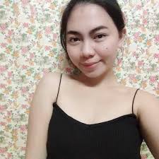 Which of these two games ang mas bet niyo salihan? Kindly react para walang  magselos… este walang ma-FOMO! 🤪🤣 Gwy Saludes' #GoldenSceneryOfTomorrow  now streaming exclusively