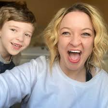 Kate Leigh (katekaden)