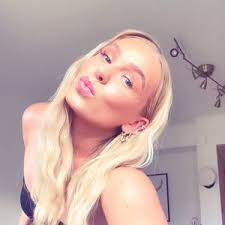 Victoria 🩷 (@victoriaengstrm)