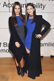 Kahana leiht seit ihrem 10. Move Over Nina Dobrev Victoria Justice S Real Twin Is Her Sister Madison Victoria Justice Victoria Outfits Nyc