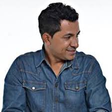 Stream Wayne Lopes music