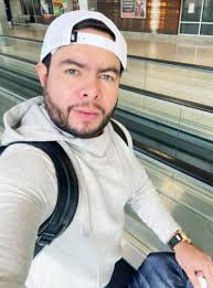 FE es dar un paso de obediencia hacia lo desconocido, pero con la seguridad  que ese paso no será en falso. Porque “Desconocido” no es lo mismo que  “inseguro”. Seguimos dando pasos