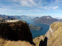 At the top of fronalpstock, there's a big new playground and a we choose the stoos ridge hike (from fronalpstock to klingenstock) and then. Webcam In Stoos Livecam Stoos Wetterkamera Feratel Com