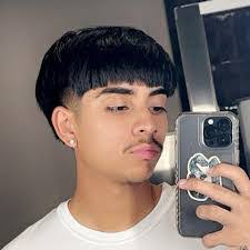 Richard Conejo's Instagram, Twitter & Facebook