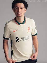 Die logos sind in gelb gehalten. Nike Liverpool 21 22 Auswartstrikot Veroffentlicht Nur Fussball