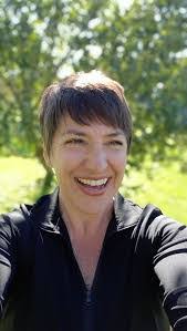 Amy Latka's Instagram, Twitter & Facebook