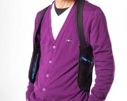 Lanière large et confortable pour porter le sac holster en bandouillère. Epingle Sur Saccoche