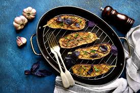 Bostan patlıcanı ile 13 değişik tarif. Birbirinden Lezzetli Patlican Yemekleri Icin Patlicanlari Soyduk Tencereleri Doldurduk Tarifini Sevdim