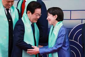 Japan will host summit with South Korea to bolster ties as Tokyo's relations with Beijing worsen | The Asahi Shimbun: Breaking News, Japan News and Analysis