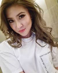 Drama kali ini dilakonkan juga oleh fattah amin sebagai hero dan nur fazura sebagai heroin. 6 Selebriti Bukan Melayu Malaysia Yang Popular Azhan Co