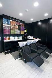 Voir plus d'idées sur le thème salon esthétique, décoration salon de beauté, salon de beauté. Epingle Sur Salon De Coiffure