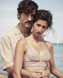 Alba Flores On Instagram Vacacionesenelmar Otra Serie Para Recordar Loveboat Con Javierrrey Gracias A Elpaisseman Atrizes Garotas Atores Bonitos