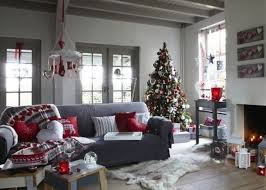 55 Dreamy Christmas Living Room Decor Ideas Digsdigs Christmas Decorations Living Room Grey Christmas Decor Christmas Room
