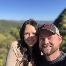 Tennessee Vols fan painted toy belt orange