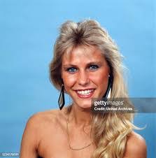 Nicole Reinhardt's Instagram, Twitter & Facebook