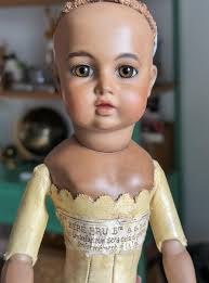 Extremely rare and hard to find transitional Bebe Bru Jeune, in the very  rare brown complexion so called “café au lait”, in the most desirable size  of 13inch, soon for Adoption 🤎✨