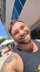 Joe Lenz's Instagram, Twitter & Facebook