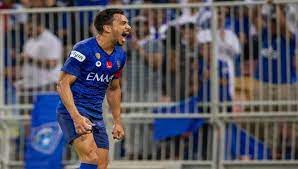 رد ناري من إدواردو على أنباء طلبه مغادرة الهلال صورة سعودي 360 كشف البرازيلي كارلوس إدواردو نجم فريق الهلال حقيقة الأنباء ال sports jersey sports jersey