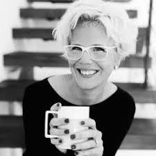 Anne Cramer's Instagram, Twitter & Facebook