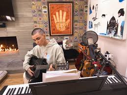 Aprilsbabygirl2020 i had to google how to duet. 4 Ways Ruby Rose Is Staying Sane At Home Vogue