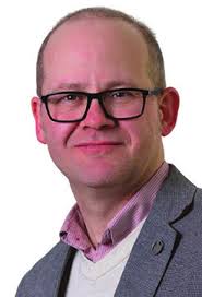 THE CANADIAN AMATEUR