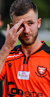 Tyler Giddings's Instagram, Twitter & Facebook