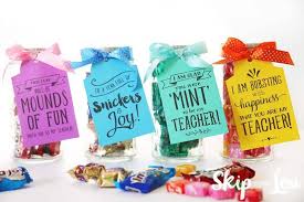 Looking for a quick and easy gift. Clever Candy Puns For Teachers Skip To My Lou