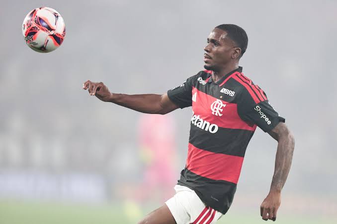 Flamengo rejeita proposta do Zenit por Evertton Araújo em troca de Luiz Henrique