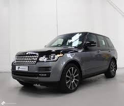 Range Rover Vogue With 3m Gloss Black Part Wrap Here Virginia Cartner We Wrapped The Bonnet Top Section Of The Doors And Bo Range Rover Vinyl Wrap Car Colors