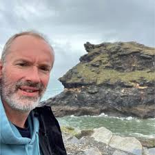 Back in London Town today for first time today after my serious eye issues  ! Great to see my team for first time this year ! Celebrating an incredible  2023 with record