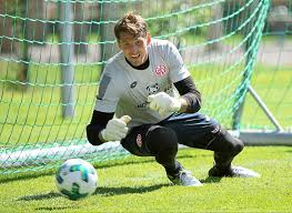 With these statistics he ranks number 2407 in the bundesliga. Ettenheim Der T1tan Erklimmt Den Torwart Thron Ettenheim Lahrer Zeitung