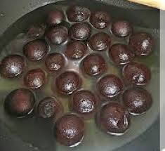 Delicious with fresh cream, kulfi, ice cream etc. Recipe Know How To Make Chocolate Gulab Jamun At Home Newstrack English 1