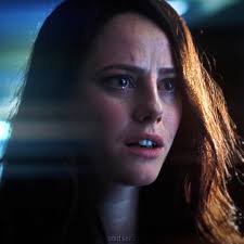 Teresa's Dilemma: Loyalty or Morality?