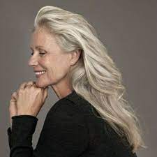 How to choose a haircut for wavy hair? 50 Hairstyles For Women Over 60 For Timeless Charm Hair Motive