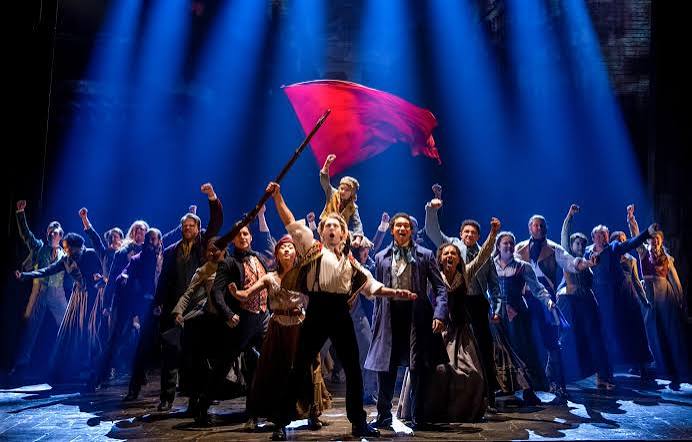 Dreaming a Dream Jackpot: A Review of Les Misérables at Broadway in Chicago  | Newcity Stage