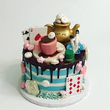 Kids recipe alice in wonderland cake recipe. Alice In Wonderland Birthday Drip Cake Drip Cakes Cake Makers Cake