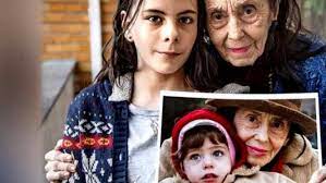 Cele două sunt foarte apropiate, iar eliza este un real ajutor pentru mama sa. Cum A Ajuns Adriana Iliescu SÄƒ Fie Cea Mai BÄƒtranÄƒ MamÄƒ Din Romania O Abandonase Intr Un CÄƒmin