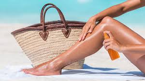 ✓ die hauptursache für trockene haut liegt nicht an einem mangel an feuchtigkeit, sondern an tagsüber können sie ein emollient lippenbalsam oder ein lipgloss mit sonnenschutz verwenden. Die Besten Sonnencremes Fur Empfindliche Haut Lookfantastic