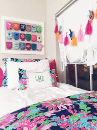 Pink dorm rooms, navy dorm rooms, southern dorm room bedding, lilly dorm room bedding, and more. My Dorm At Usc Preppy Dorm Room Preppy Room Dorm Room Inspiration