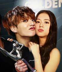 Pin Oleh Claudia Rambor Di Sookook Pasangan Gaya Model Pakaian Model Pakaian