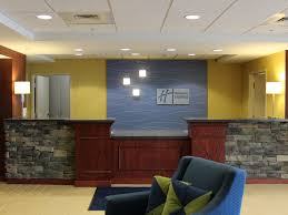 Find affordable hotels and book accommodations online for best rates guaranteed. Hotels In Milford Ct Near New Haven Holiday Inn Express Suites Milford