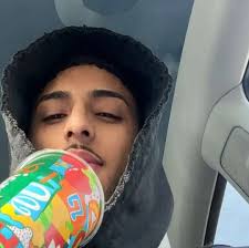 still in my head it's my birthday dad 🎊 :)