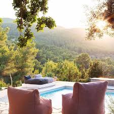 Salon Exterieur Le Dotty Pouf Roolf Est Le Produit Pour L Exterieur Par Excellence Tissu En Matiere 100 Polypropylene Avec Salon Exterieur Exterieur Pergola