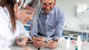 BAK Bildungszentren für Hörakustiker und Augenoptiker