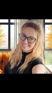 Sharon Seng's Instagram, Twitter & Facebook