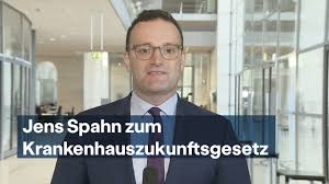 Auf dem parteitag hat er ihr vor aller augen einen derben kinnhaken verpasst, konnte mit dem beschluss zur doppelten staatsbürgerschaft einen donnerhall in. Jens Spahn Zum Krankenhauszukunftsgesetz Youtube
