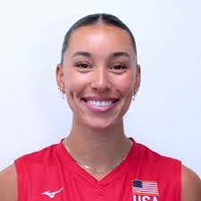 Madeline Skinner's Instagram, Twitter & Facebook