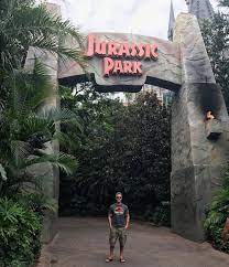 Jurassic Edition On Instagram Theme Park Tuesday Standing Under The Gates To Jurassic Park Jur Jurassic Park Islands Jurassic Park Jurassic Park The Ride