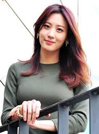 Born february 16, 1988) is a south korean actor best known for his roles in the television dramas dream high (2011), moon embracing the sun (2012), my love from the star (2013), the producers (2015), it's okay to not be okay (2020). 30 Hottest Claudia Kim Pictures Sexy Nagini Of Fantastic Beasts Sfwfun